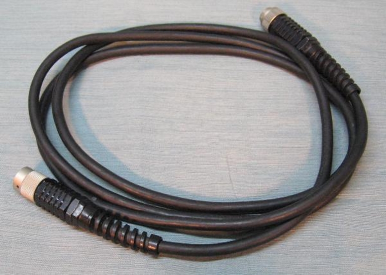 Afbeelding van Camera Cable, 14 Pin Male to 30 Pin Female, by Hirakawa.