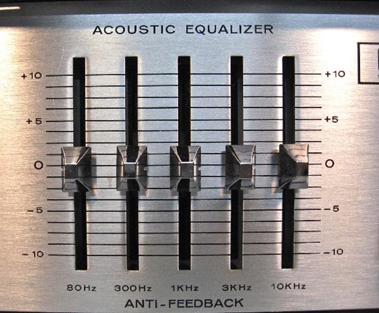 Image sur Bogen CT-100 powered mixer