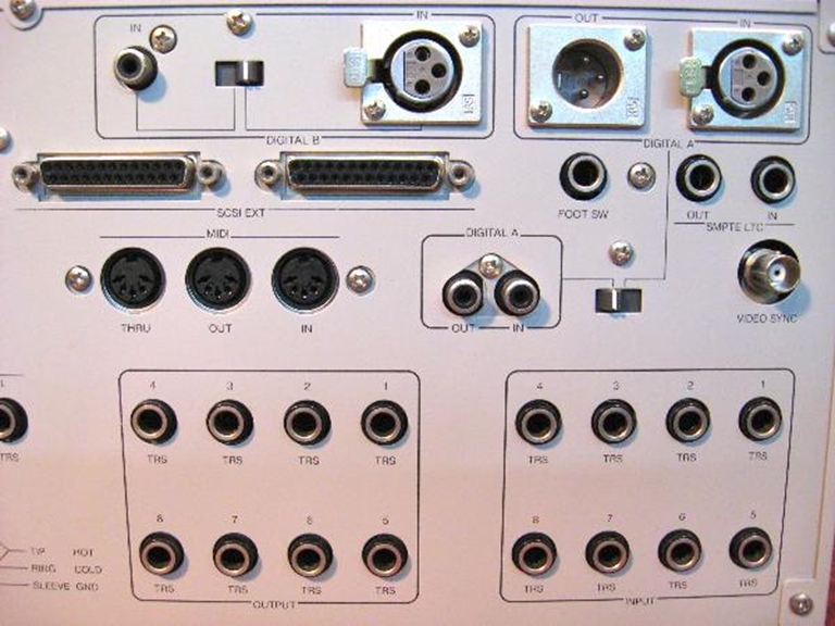 Image sur Roland DM80-8 Disk Recorder