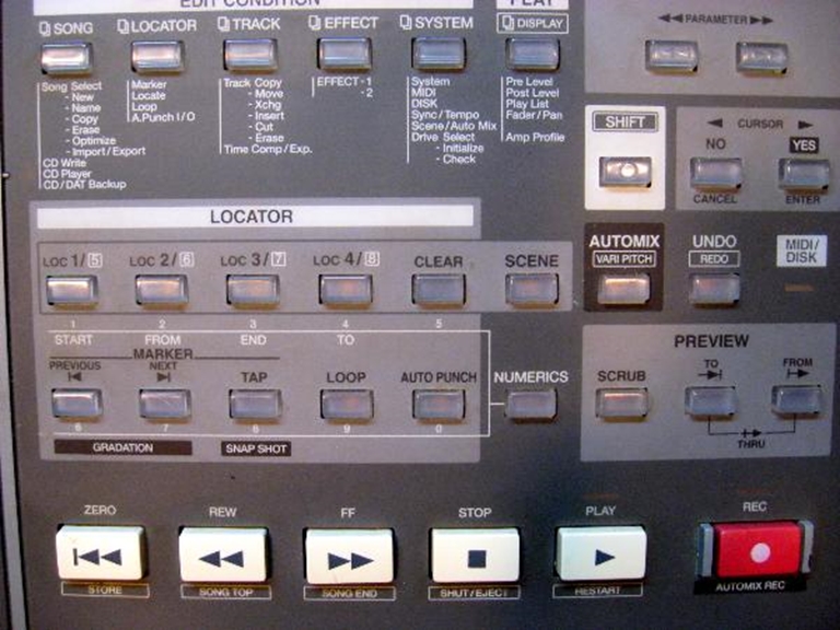 Image sur Roland VS-880EX Workstation For REPAIR.