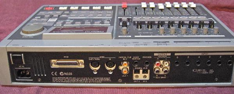 Image sur Roland VS-880EX Workstation For REPAIR.