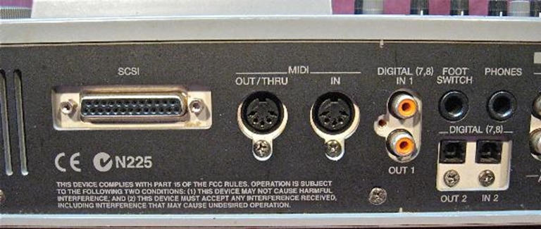 Image sur Roland VS-880EX Workstation For REPAIR.
