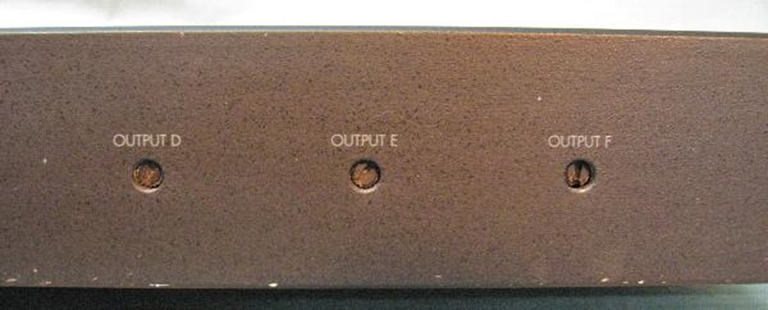 Picture of Oxmoor MDA-26 Audio DAs, Must sell, Call for Price!