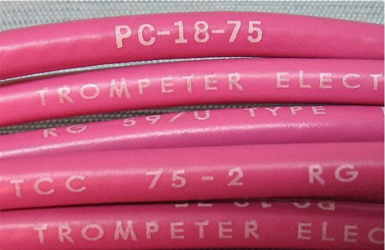 Image sur Trompeter (TEI) 18"' RCA Video Patch cords 