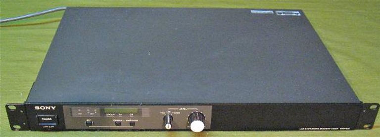 Afbeelding van Sony UHF WRR 820 Wireless Receiver (3)