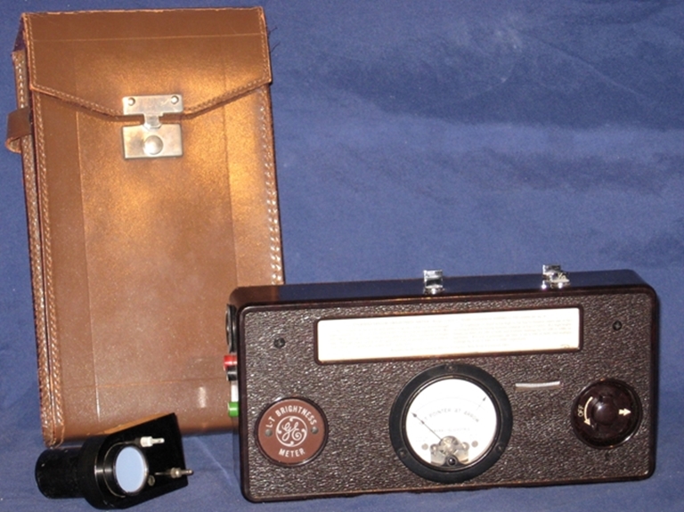 Afbeelding van GE Luckiesh-Taylor Brightness Meter