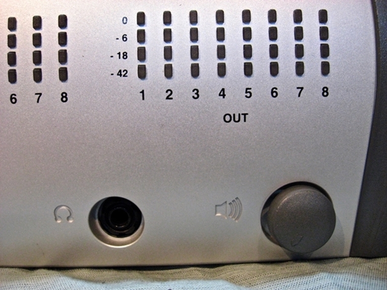 Image sur Avid Adrenaline Rack mount BoB interface, sn YQJ443191