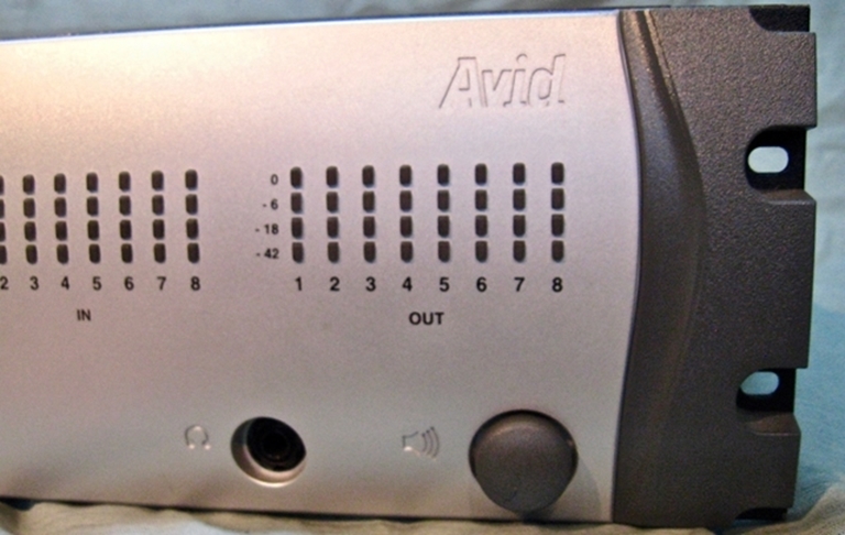 Image sur Avid Adrenaline Rack mount BoB interface, sn YQJ443191