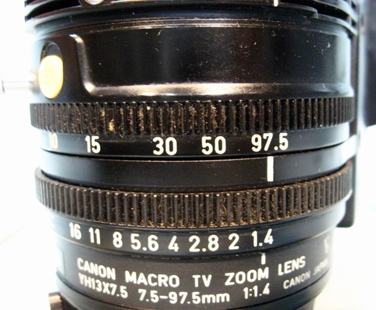 Picture of Canon VCL-713BX Zoom Lens, f1.4 sn 083075.