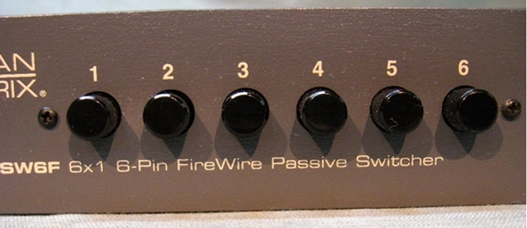 Image sur Ocean Matrix Fire Wire 400 Switcher, Pair.