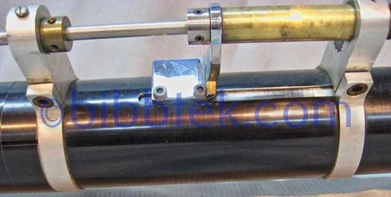 Image sur Zoomar Television Lens, by Dr. Frank Back, serial number 40.