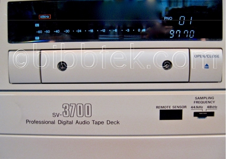 Image sur Panasonic SV-3700 Dat, Very low hours