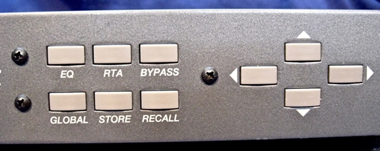 Afbeelding van Peavy CEQ280a for PA or Instrument use.