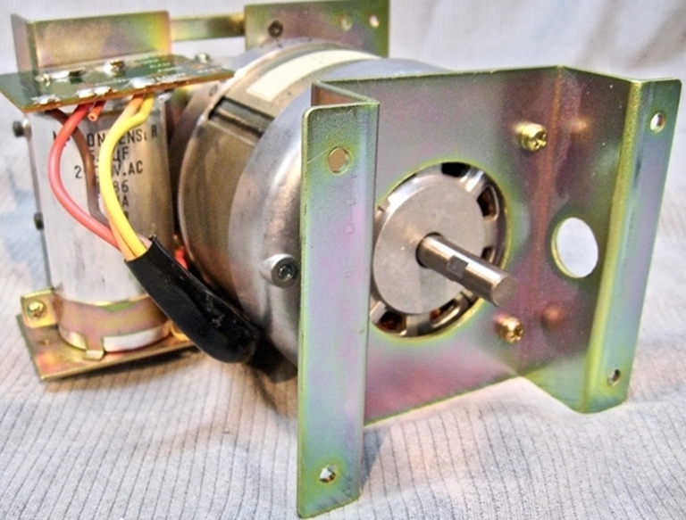 Afbeelding van Otari MX5050 MR1C012: Take UP motor assembly