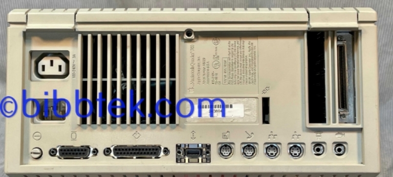 Picture of Apple mac Quadra 700 computer   Sold out.