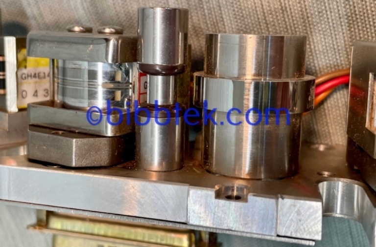 Image sur Otari 2 track .250" head assembly for Otari MX-55 machines.
