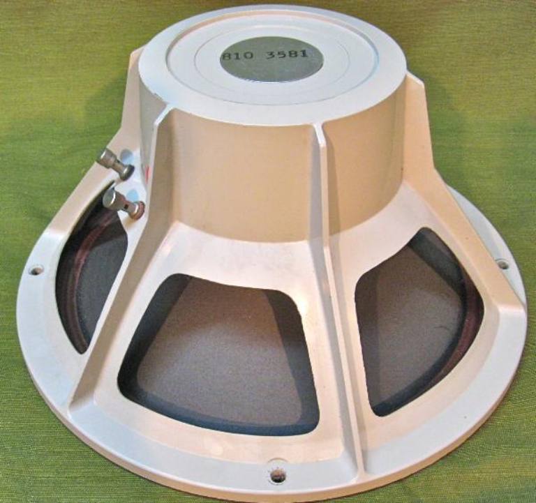 Picture of Electro-Voice EV Sentry I Components: SP12C Woofer, T35 Tweeter, crossover.